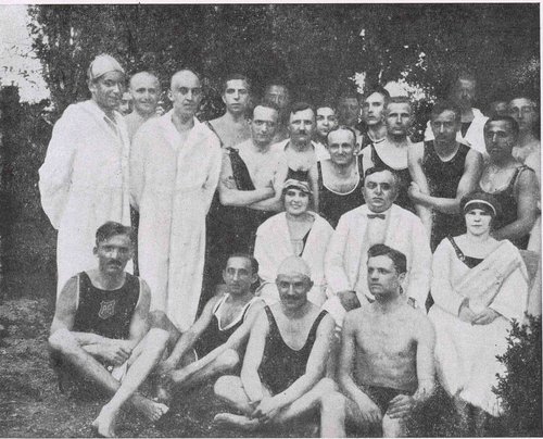 pesti magyar kereskedelmi bank úszócsapata 1923.jpg